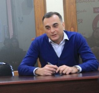                   ზაალ უდუმაშვილი  ჟურნალისტის პროფესიის შესახებ