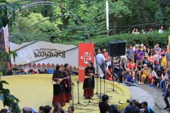  თეონა ქუმსიაშვილის სახელობის საღამო "მზიურში" „მთის საჩუქარი ბარს“ 