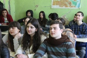 მე-4 საჯარო სკოლაში ვებჟურნალ ,,თავისუფალი ასოციაციის" პრეზენტაცია გაიმართა  