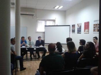 დისკუსია სავალდებულო სამხედრო სამსახურის შესახებ