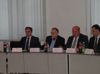 ნოდარ ხადური: ბიზნესის კეთების თვალსაზრისით მსოფლიოს 100 ქვეყანას შორისაც არ ვართ