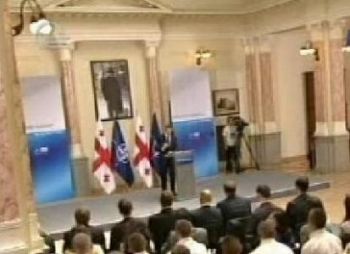 ნატოს გენერალური მდივანი ქართველ სტუდენტებს შეხვდა