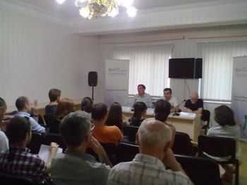 საჯარო დისკუსია სახალხო უნივერსიტეტთა გერმანული ასოციაციის ოფისში