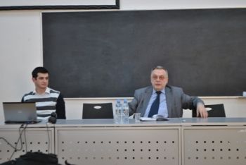 ვლადიმერ პაპავა სტუდენტებს შეხვდა