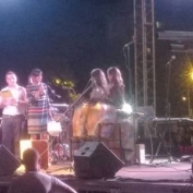 პირველკურსელებისთვის  სწავლის დაწყება  გრანდიოზული კონცერტითა და საჩუქრებით  დაიწყო